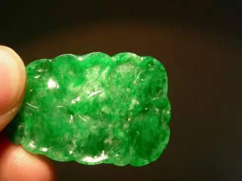 什么颜色的翡翠手镯最全翡翠品种大全，图文详解！  第8张