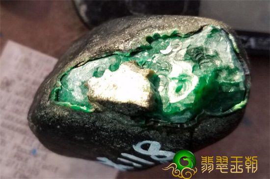 翡翠原石都有什么品种?翡翠原石市场有哪些?   第2张