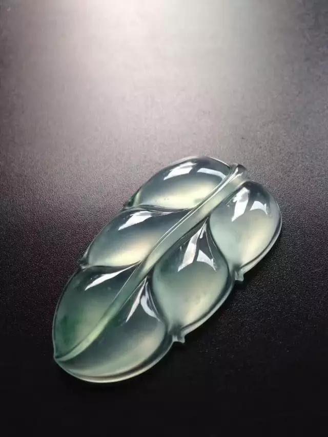 豆种翡翠好吗翡翠未来的发展将会怎样呢！  第4张