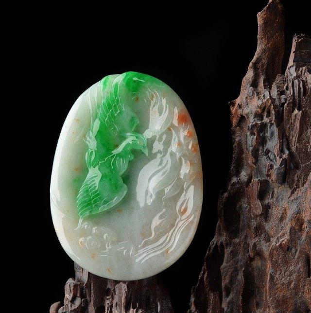 从备受瞩目到遭人嫌弃，经历高开低走后，白色翡翠终于再次逆袭！  第14张