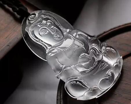 买翡翠，先了解什么是白色跟无色的翡翠品种？  第3张