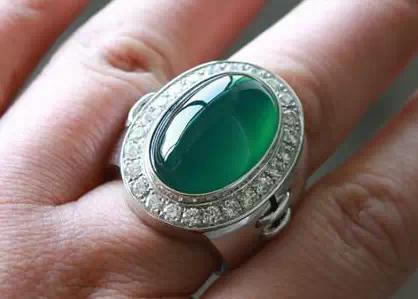 40张图告诉你真正的翡翠长啥样！  第29张