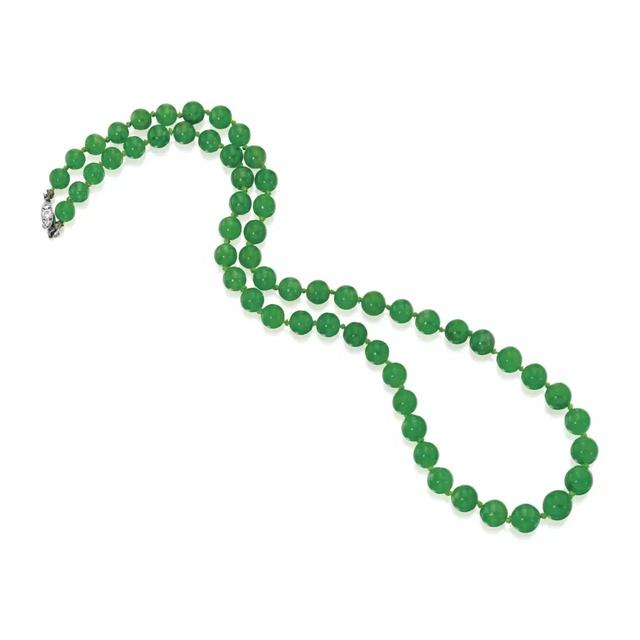 从各大秋拍看今年翡翠投资收藏趋势  第11张