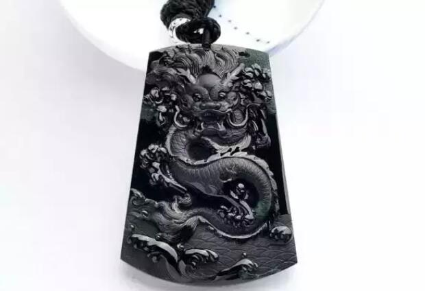 解析翡翠特殊品种——墨翠  第4张