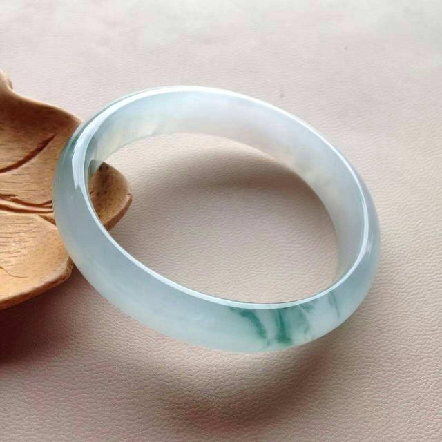 如何判断翡翠手镯的价格，看完终生受益！  第5张