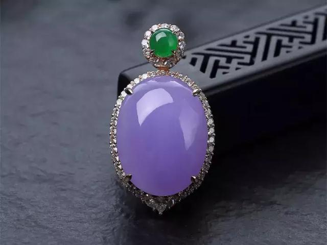 2019年翡翠价格走势分析！听听业内行家怎么说  第2张