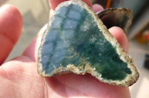 怎么看翡翠老不老A货翡翠便宜到烂大街？如今十几块就能入手？  第10张