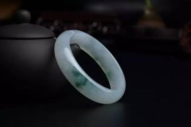 Hot！｜翡翠价格全攻略，你的翡翠手镯到底值多少钱？  第7张