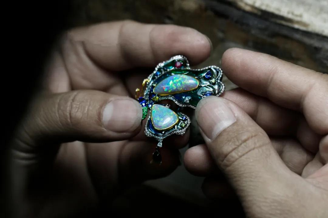 彩色宝石成为增值最快的珠宝之一  第8张