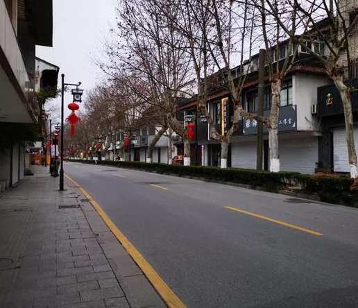 七彩云南翡翠水分疫情下的和田玉市场：市场空荡，货源紧张  第6张