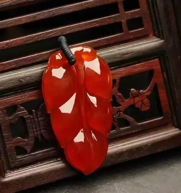 为翡翠手镯极品红翡现身！谁说红翡不值钱！  第7张