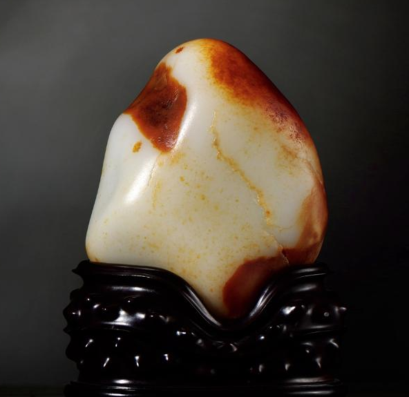 玉石市场不景气，羊脂玉价格跌了吗？来看看这份羊脂玉拍卖榜单  第2张