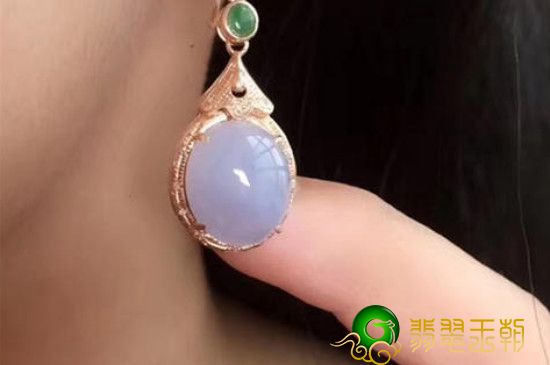 紫罗兰翡翠象征着什么?翡翠紫罗兰的寓意有哪些?   第2张