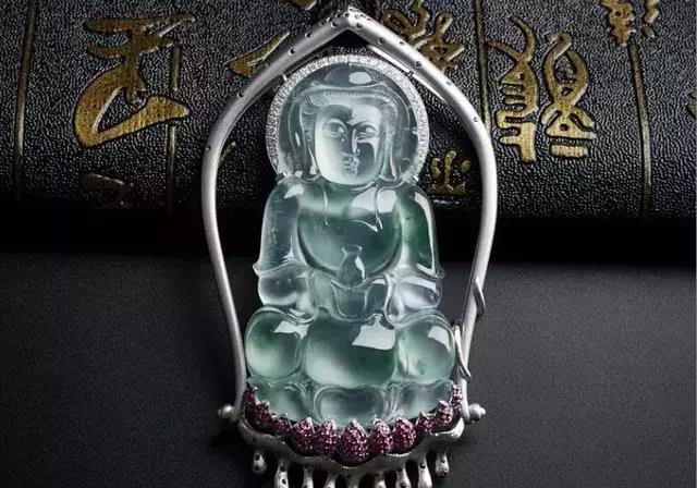 「达成珠宝」翡翠价格一般多少钱？最清晰的翡翠价格对照表  第3张