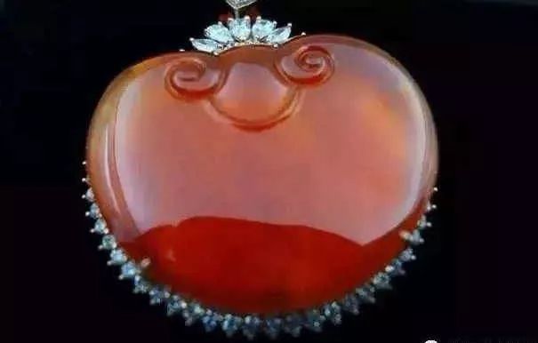 红翡是什么？可遇不可求的翡翠，说的就是它  第10张