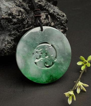 如何保养翡翠糯冰种翡翠切涨不容易，却可以靠手镯芯大涨一次！  第13张