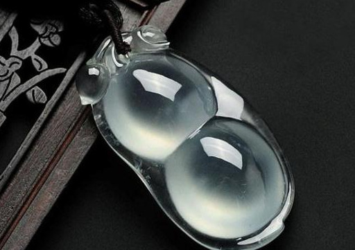 帝王玻璃种翡翠原石图片梦醒了！翡翠市场中玻璃种翡翠原石万中无一  第6张