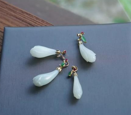 怎么辨别翡翠吊坠真假震撼！2020年和田玉市场前瞻：没想到会是这样的景象  第6张