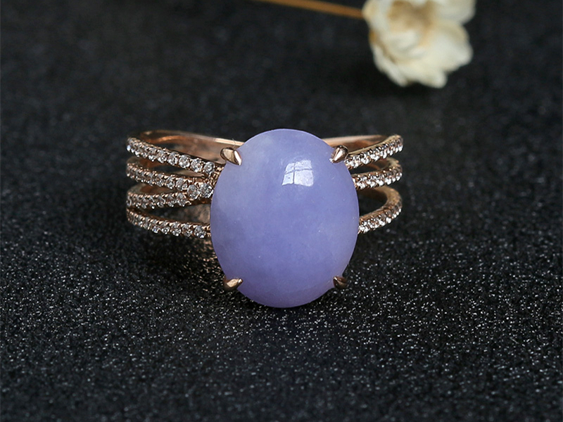 白瓷底翡翠原石图片中档翡翠也能升值！糯种翡翠怎么挑？  第5张