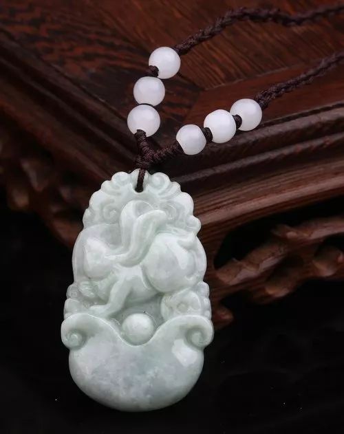 为何有些翡翠A货售价才几百元？这样的翡翠值得入手吗？  第7张