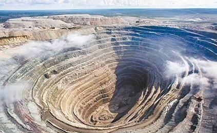 人造钻石问世，这么说钻石的价格要成白菜价了吗？  第2张