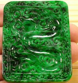 在珠宝界有一种翡翠叫铁龙生，同样是阳绿价值相差万里，你知道么  第4张