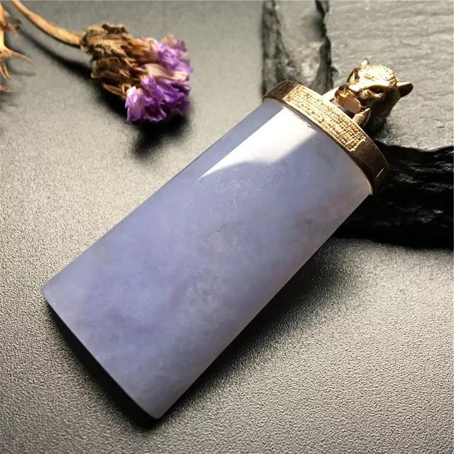 知道翡翠牌子有很多种主题，但你了解翡翠牌子的价格分级吗？  第14张