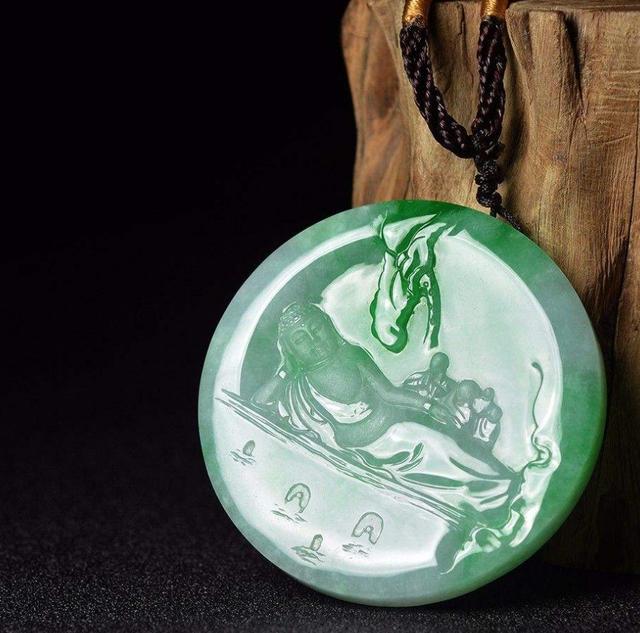 什么是冰种翡翠五句不能说如果按照重量计算翡翠的价格，砖头料就成了我们买不起的珍品  第12张