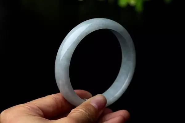 Hot！｜翡翠价格全攻略，你的翡翠手镯到底值多少钱？  第10张