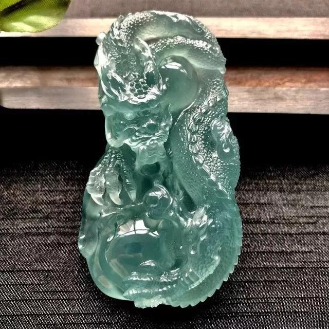 知道翡翠牌子有很多种主题，但你了解翡翠牌子的价格分级吗？  第4张