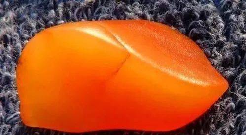 不断升值的金丝玉 ，未来不可估量  第1张