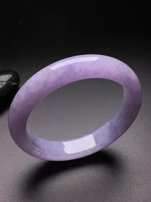 紫罗兰翡翠手镯价格行情大概是怎么样的？  第7张