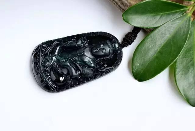 什么颜色的翡翠手镯最全翡翠品种大全，图文详解！  第3张