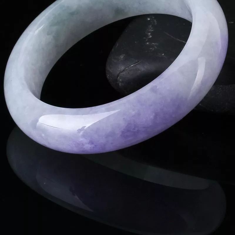 紫罗兰翡翠手镯的价格如何？如何辨别紫罗兰翡翠手镯的真假  第8张