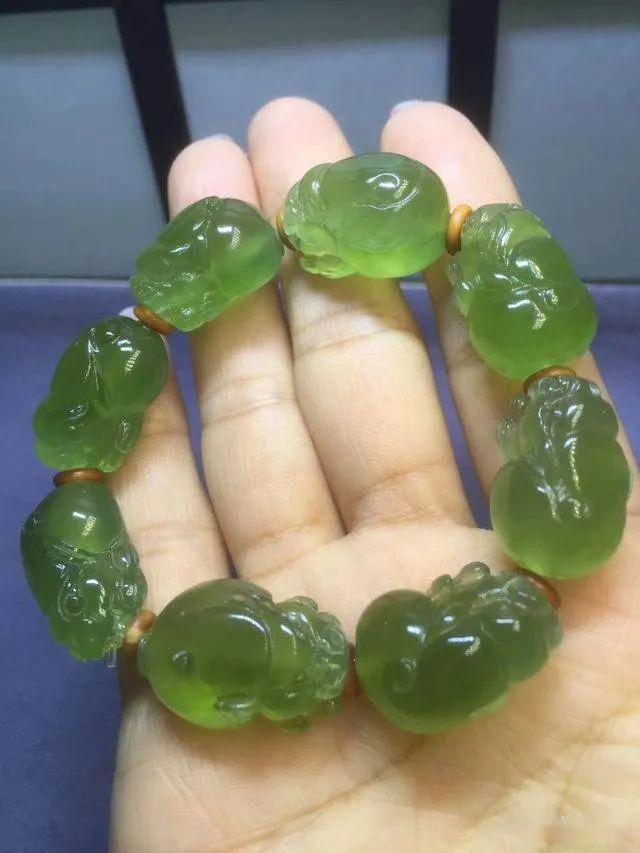 四大名玉之“岫玉”，为何颜值很高却沦为中等玉石？  第12张