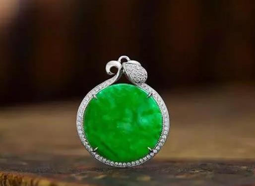 什么是翡翠，天然翡翠的特性有哪些？  第3张