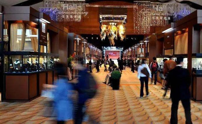 翡翠手镯酸洗纹古董珠宝或二手珠宝有价值吗?  第1张