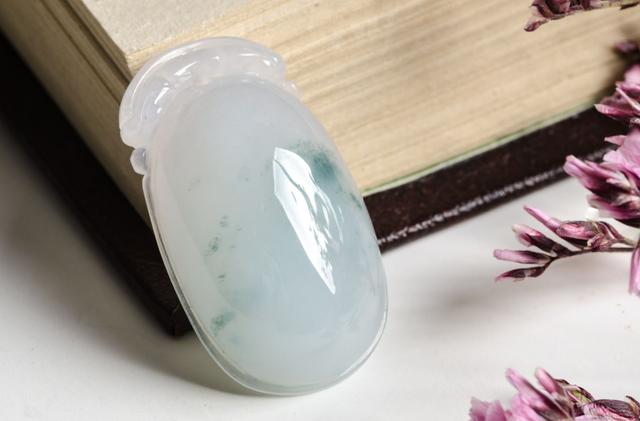 什么是冰种翡翠五句不能说如果按照重量计算翡翠的价格，砖头料就成了我们买不起的珍品  第11张