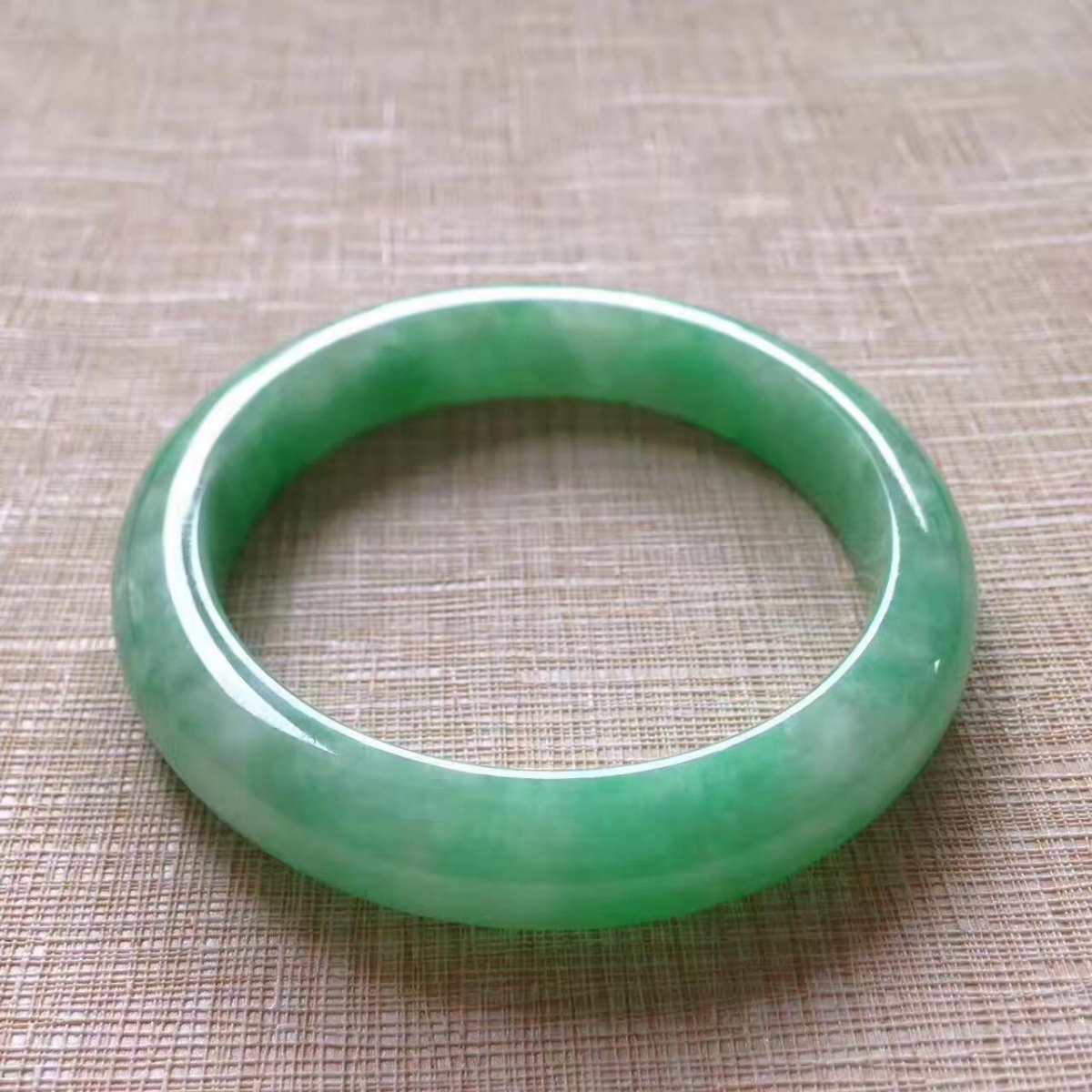 价格最亲民的翡翠之一，豆种  第2张