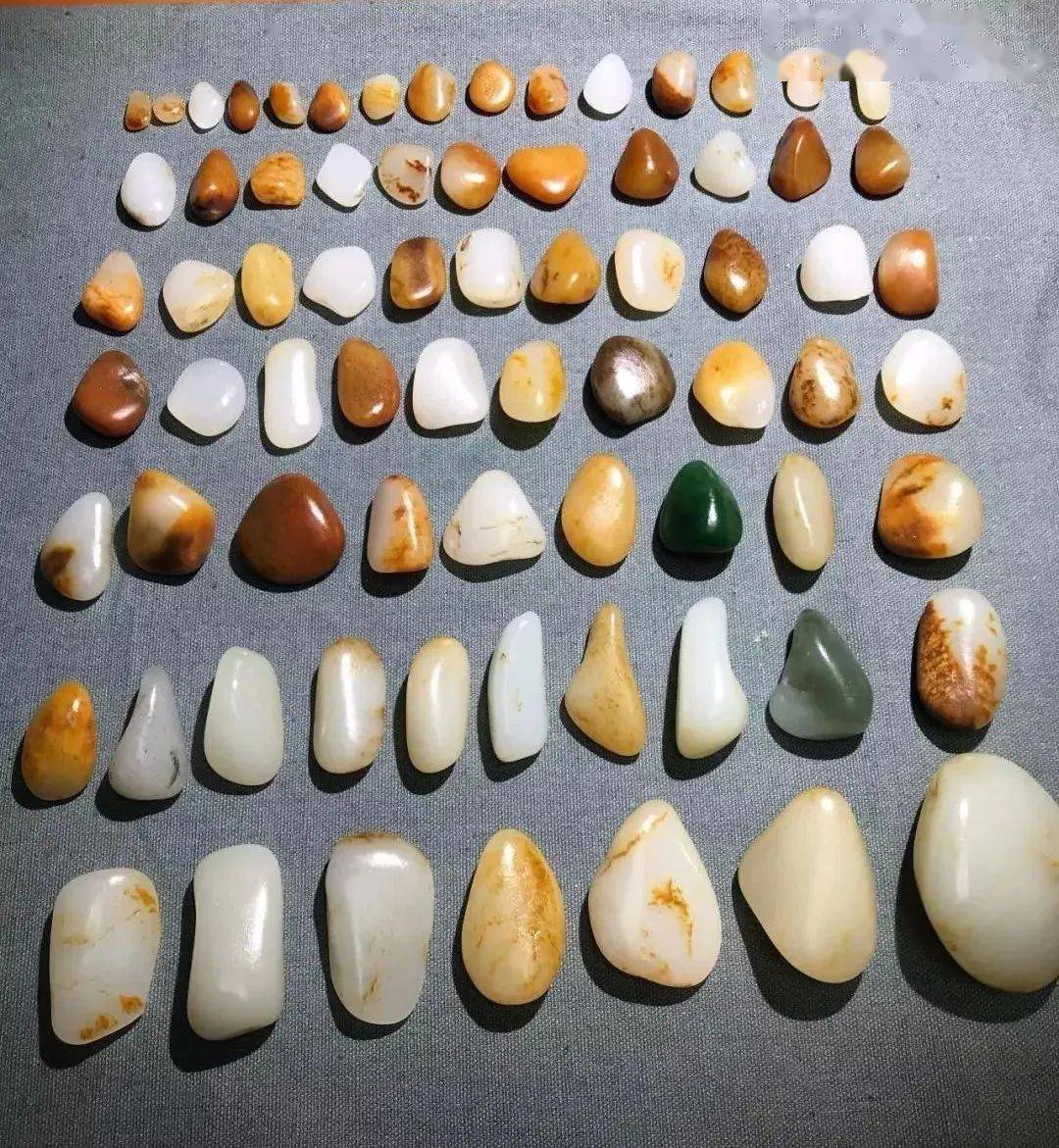 网上的翡翠能买当下和田玉市场流行的是什么？  第2张