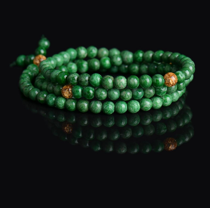 铁龙生翡翠值得买吗？它是少数颜色很美价格还十分实惠的翡翠！  第21张