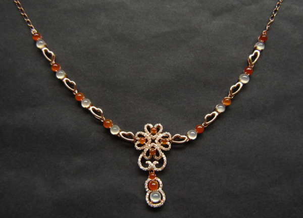 貔貅翡翠吊坠男红翡能卖五百万？原来“中国红”的价值辣么高  第1张