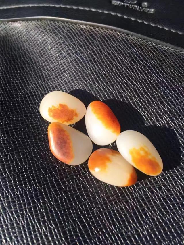 2018年翡翠的价格和田玉价格一路上涨，是人为炒作吗？  第3张