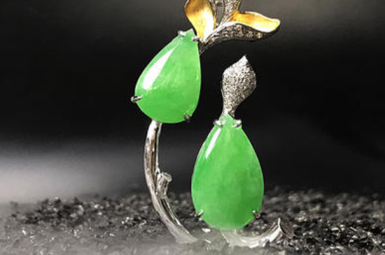 女的到底可以戴观音吗，女戴观音的禁忌   第1张