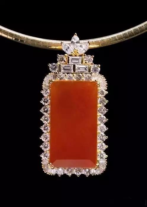 貔貅翡翠吊坠男红翡能卖五百万？原来“中国红”的价值辣么高  第3张