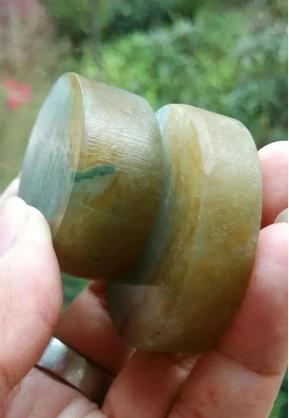 如何保养翡翠糯冰种翡翠切涨不容易，却可以靠手镯芯大涨一次！  第8张