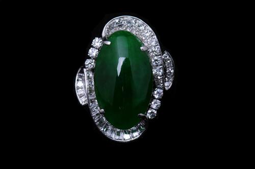 翡翠鉴定拍卖是干嘛的？进入这个行业容易吗？   第2张