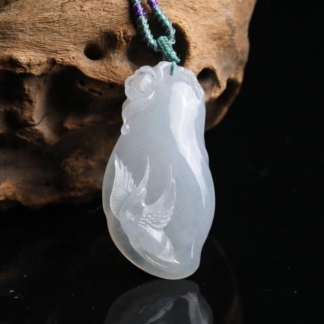 都是糯种翡翠，为什么还要区分糯化和糯冰，看完你就明白了  第4张