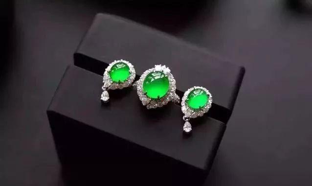 图文并茂教你翡翠的鉴别方法，你知道吗？  第1张