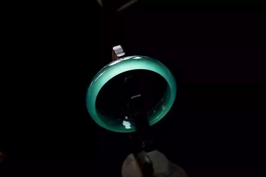 这种翡翠堪称“蓝色妖姬”，未来10年比北京房子还值钱  第9张